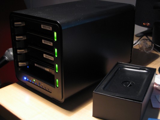 NAS Comercial - configuración RAID discos duros